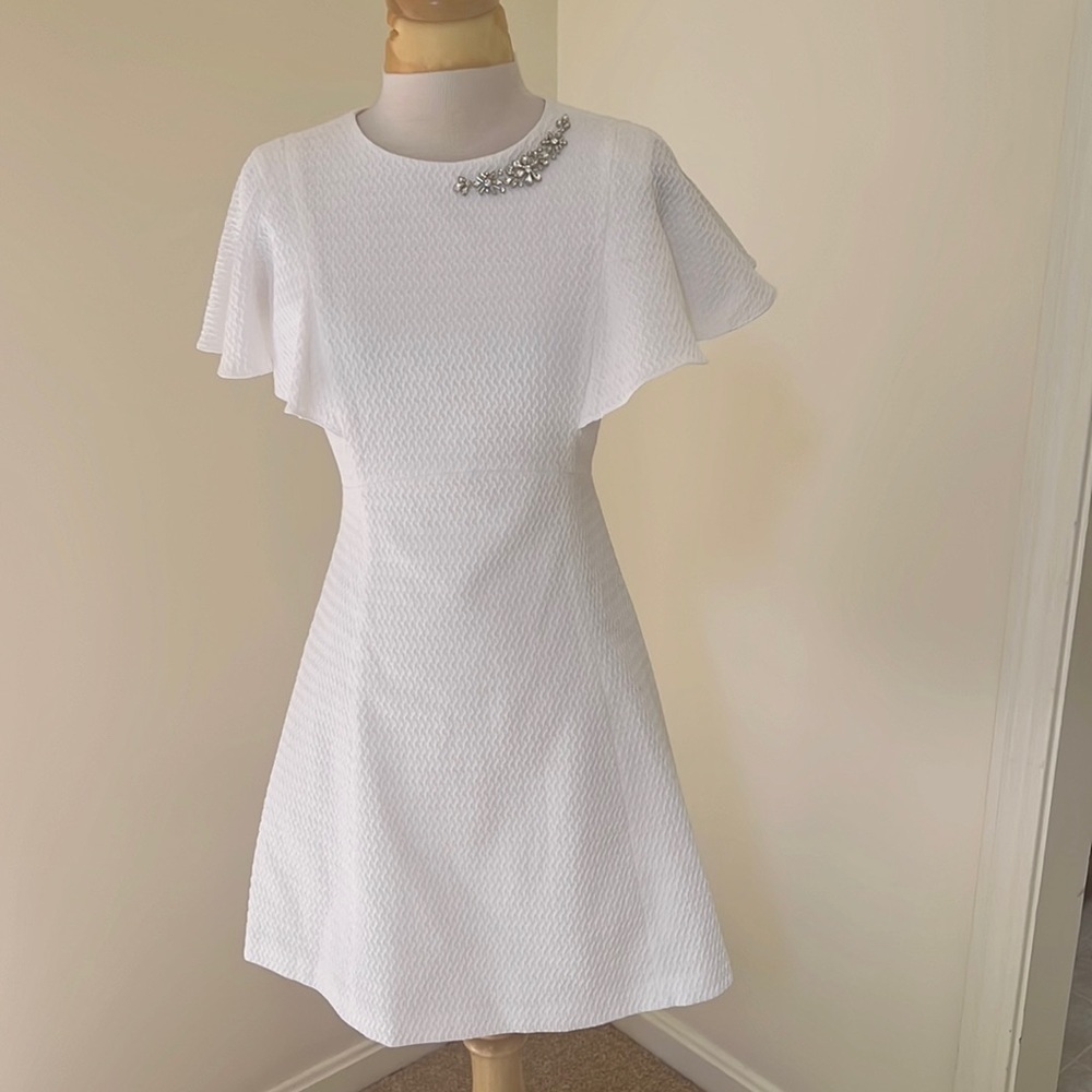 New! Ports SZ 6. Creamish white embellished Isabella dress.
